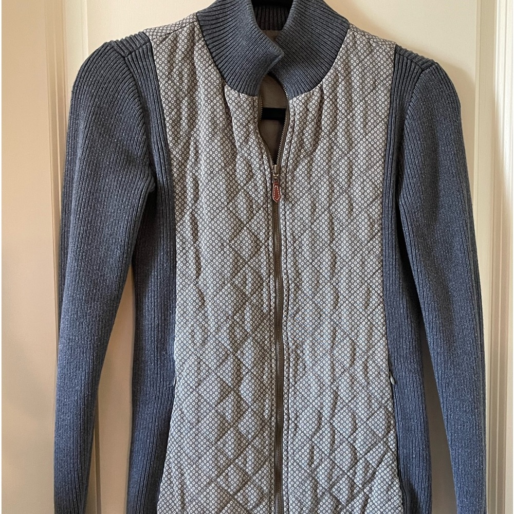 J. MCLAUGHLIN BRAND NEW 100% Silk Jacket Women's XS Quilted Plaid Sweater